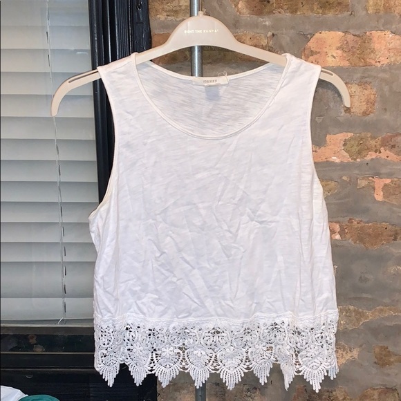 Forever 21 Tops - White super cute top from forever 21